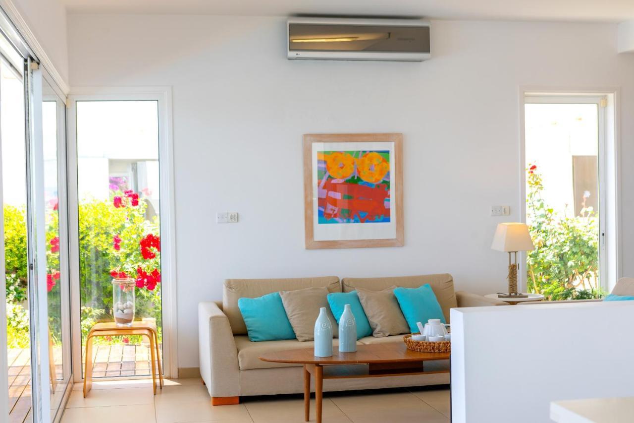 Protaras Beachfront Villa Alia Εξωτερικό φωτογραφία