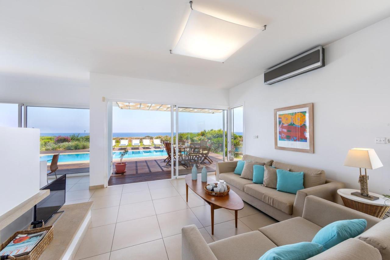 Protaras Beachfront Villa Alia Εξωτερικό φωτογραφία
