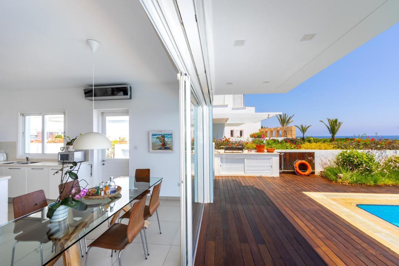 Protaras Beachfront Villa Alia Εξωτερικό φωτογραφία