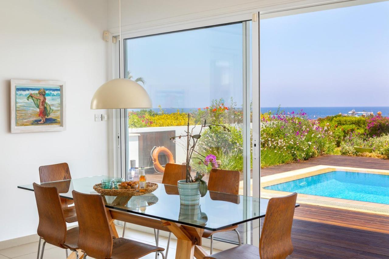 Protaras Beachfront Villa Alia Εξωτερικό φωτογραφία