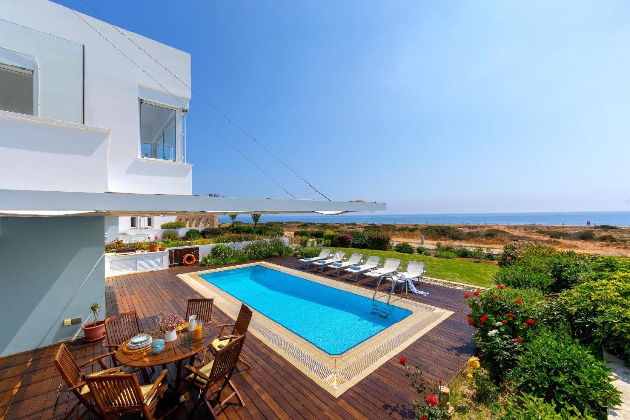 Protaras Beachfront Villa Alia Εξωτερικό φωτογραφία
