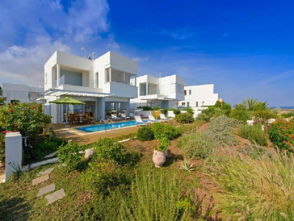 Protaras Beachfront Villa Alia Εξωτερικό φωτογραφία